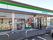【コンビニエンスストア】ファミリーマート富山本郷店まで400ｍ