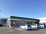 【コンビニエンスストア】ファミリーマート箕輪バイパス店まで1800ｍ