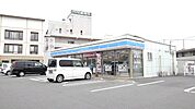 【コンビニエンスストア】ローソン　皆春店まで260ｍ