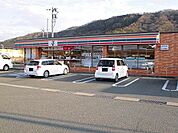 【コンビニエンスストア】セブンイレブン井原東江原店まで1500ｍ