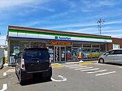 【コンビニエンスストア】ファミリーマート引野町店まで600ｍ