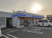 【コンビニエンスストア】ローソン羽曳野島泉九丁目店様まで900ｍ