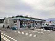【コンビニエンスストア】ファミリーマート　伊那上川手店まで1300ｍ