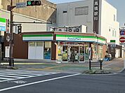 【コンビニエンスストア】ファミリーマート真清田神社前店まで483ｍ
