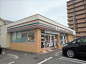 【コンビニエンスストア】セブンイレブン宇多津町平山店まで140ｍ