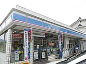 【コンビニエンスストア】ローソン氷上市辺店まで400ｍ