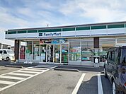 【コンビニエンスストア】ファミリーマート宇都宮羽牛田店まで550ｍ