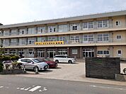 【小学校】酒田市立宮野浦小学校まで140ｍ