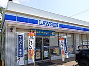 【コンビニエンスストア】ローソン富山北代店まで300ｍ