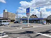 【コンビニエンスストア】ローソン南海東松江駅前店様まで750ｍ