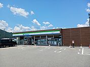 【コンビニエンスストア】ファミリーマート氷上町稲継店まで1650ｍ