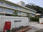 【小学校】牧田小学校まで629ｍ