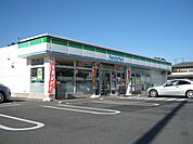 【コンビニエンスストア】ファミリーマート日野屋伊勢崎南まで1000ｍ