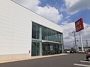 ユニクロ 成田店まで400ｍ