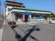 【コンビニエンスストア】ファミリーマート西伏屋まで520ｍ