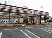 【コンビニエンスストア】セブンイレブン防府高倉2丁目店まで700ｍ