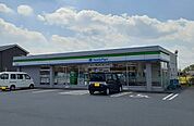 【コンビニエンスストア】ファミリーマート　大宮西遊馬店まで400ｍ