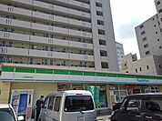 【コンビニエンスストア】ファミリーマート久米西武門店まで100ｍ