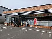 【コンビニエンスストア】セブンイレブン大門本町通店まで726ｍ