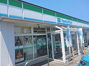 【コンビニエンスストア】ファミリーマート魚津北鬼江店まで200ｍ