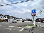 【コンビニエンスストア】ローソン 別府内竈店まで650ｍ
