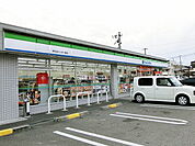 【コンビニエンスストア】ファミリーマート伊川谷インタ東まで230ｍ