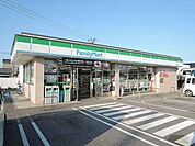 【コンビニエンスストア】ファミリーマートまで230ｍ