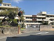 【小学校】坂小学校まで600ｍ