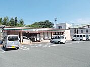 【コンビニエンスストア】セブンイレブン下硯川店まで570ｍ