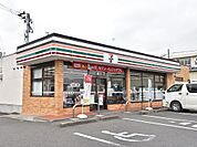 【コンビニエンスストア】セブンイレブン新本宮店まで650ｍ