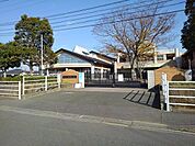 【小学校】日吉東小学校まで350ｍ