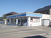 【コンビニエンスストア】ローソン南矢三店さんまで700ｍ
