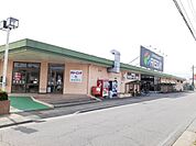 【スーパー】フレッセイ荒牧店まで750ｍ