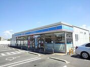 【コンビニエンスストア】ローソン丸亀郡家町辻店まで550ｍ