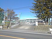 【小学校】市立堤ヶ岡小学校まで550ｍ
