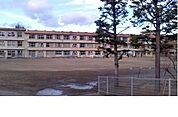 【小学校】渡利小学校まで1600ｍ