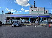 【コンビニエンスストア】ローソン福山新涯町3丁目店まで530ｍ
