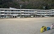【小学校】広島市立上温品小学校まで650ｍ