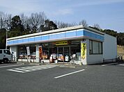 【コンビニエンスストア】ローソン引野町南店まで950ｍ