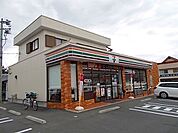 【コンビニエンスストア】セブンイレブン井原上出部町店まで550ｍ