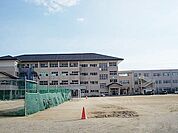 【中学校】足利西中まで650ｍ