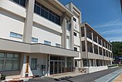 【小学校】三良坂小学校・中学校（バス有）まで3200ｍ