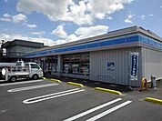 【コンビニエンスストア】ローソン観音寺昭和町二丁目店まで1100ｍ
