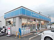 【コンビニエンスストア】ローソン光室積松原店まで700ｍ