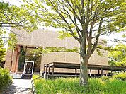 【図書館】鈴鹿市立図書館まで1400ｍ