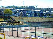 【公園】こばさか公園テニスコートまで110ｍ
