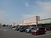 【スーパー】マックスバリュー鈴鹿中央店まで1600ｍ