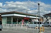 【コンビニエンスストア】ファミリーマート彦根開出今店様まで460ｍ