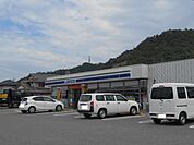 【コンビニエンスストア】ローソン米原梅ヶ原店様まで450ｍ
