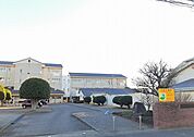 【小学校】市立外野小学校まで800ｍ